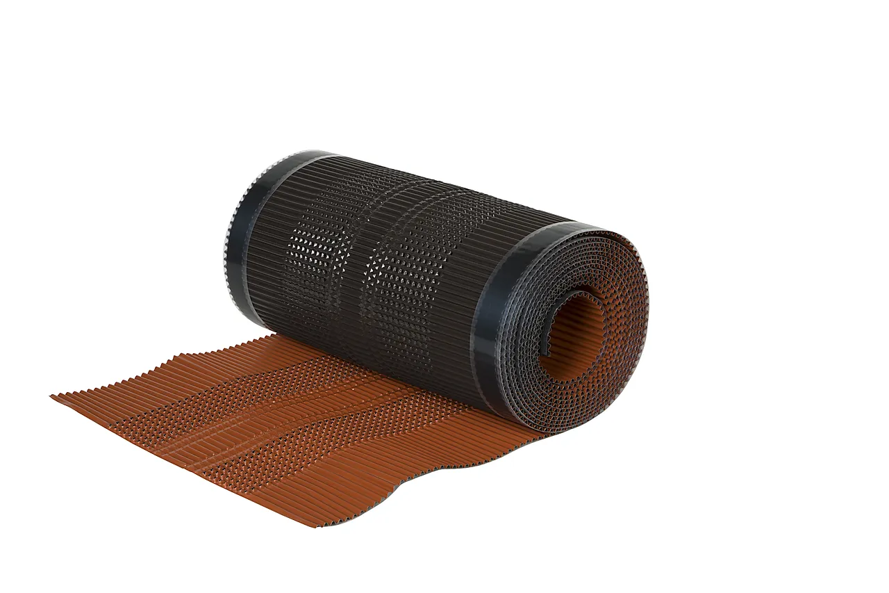 Møneband med ventilasjon rød 500 x 32 cm. Vent 200 cm2/lpm