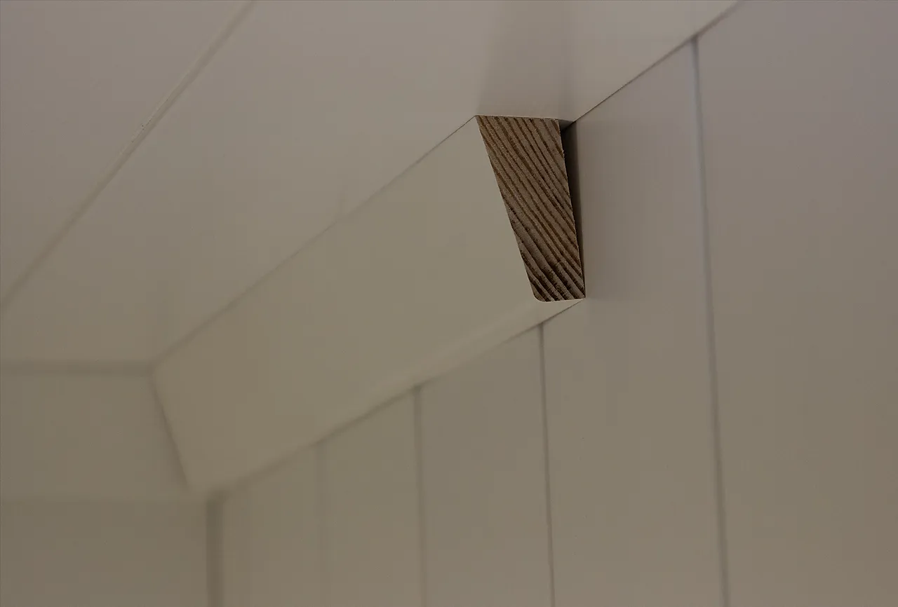 Taklist furu rund hvit bomull S0502-Y 21x34x4400 mm null - null - 2 - Miniatyr