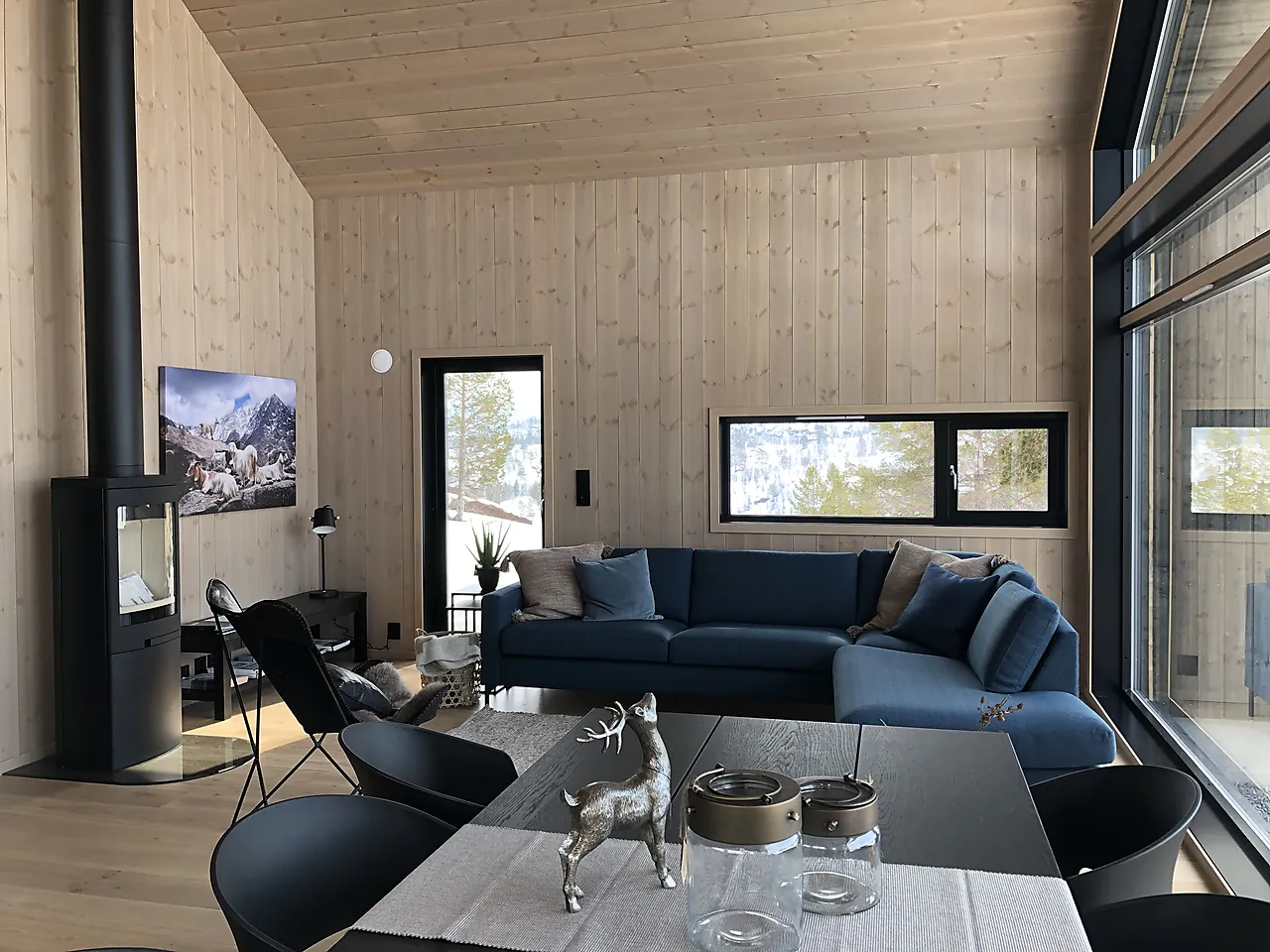 Furu 14x145 glattpanel huldrebeige panel beiset