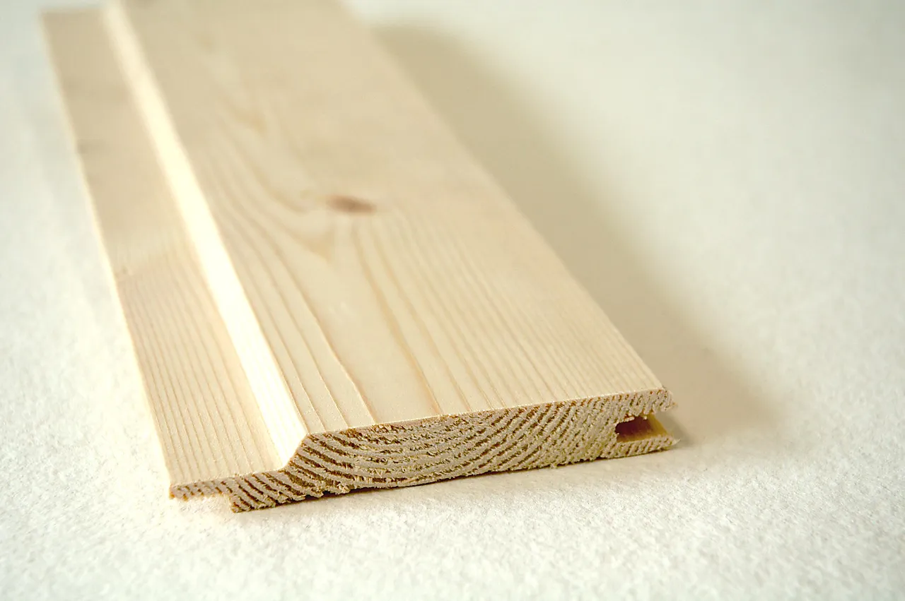 Furu 12X120 Skyggepanel med skrå kant Natur Furu 12X120 Skyggepanel med skrå kant Natur