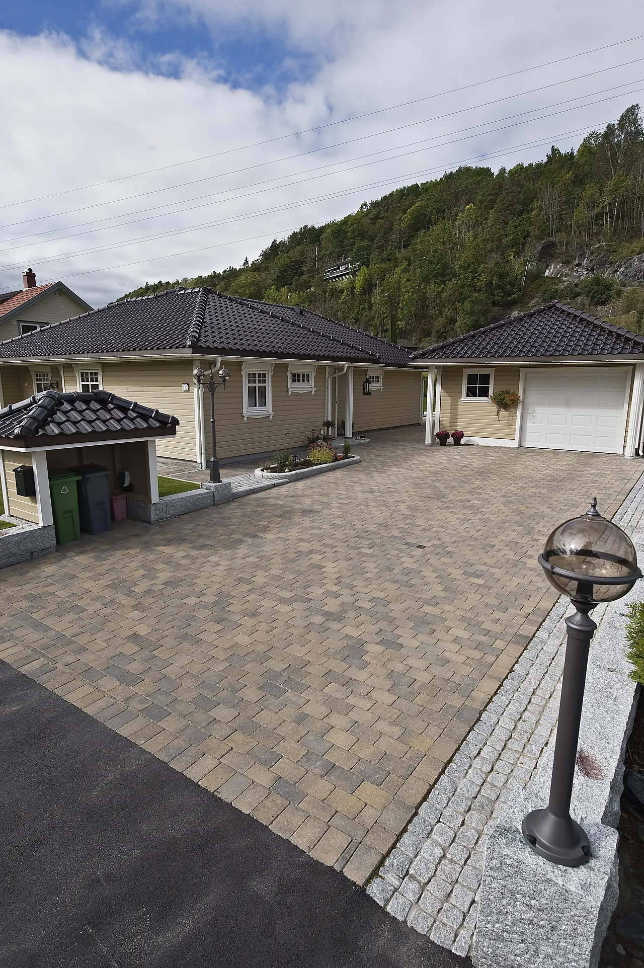 Belegningsstein Rådhus høst 19,5x13x5 cm null - null - 2 - Miniatyr