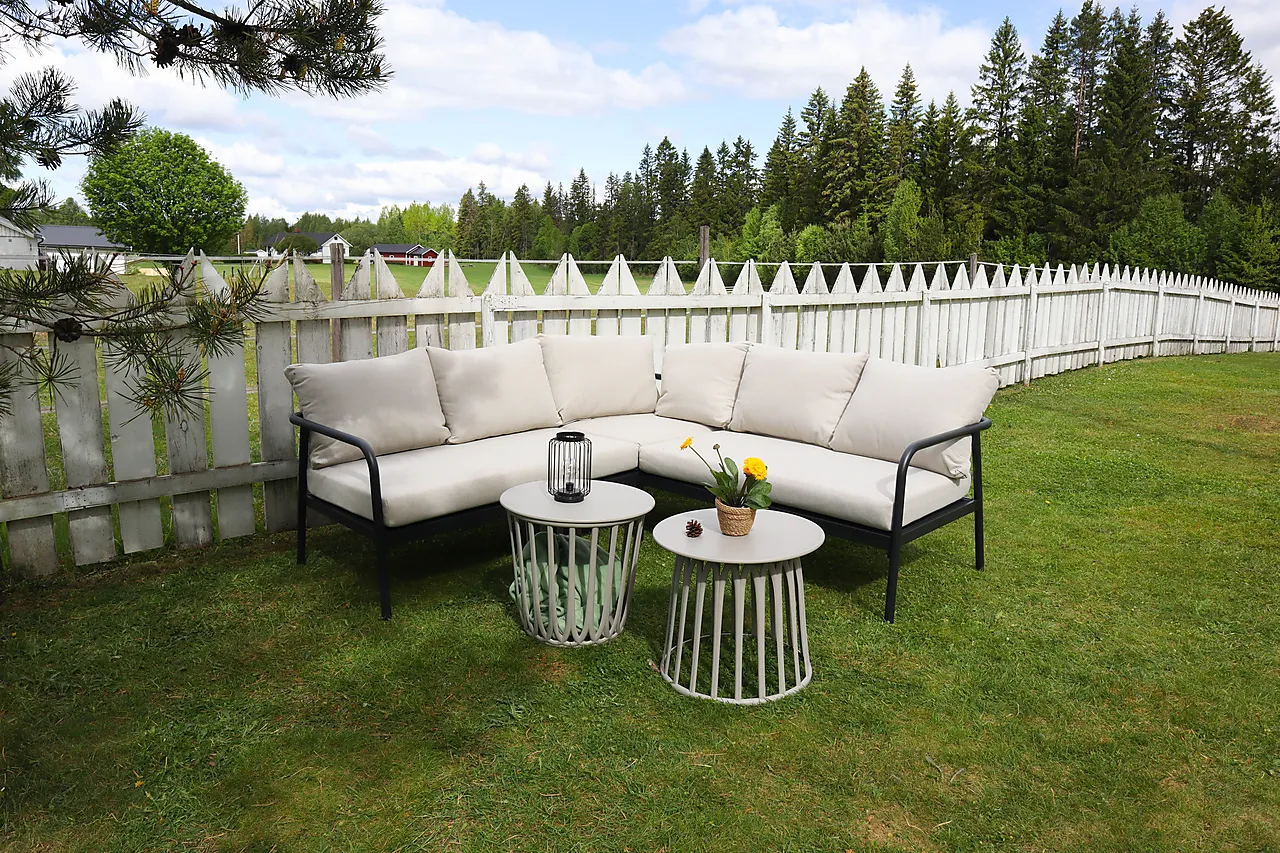 Hjørnesofa med Puter – Sort/Natur Hjørnesofa med Puter – Sort/Natur