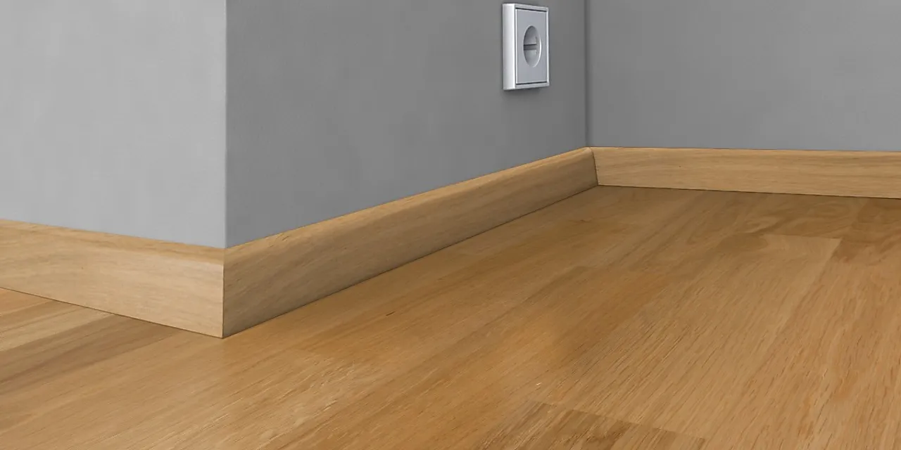 Sokkellist finert 19x40 mm eik, 240 cm null - null - 2 - Miniatyr