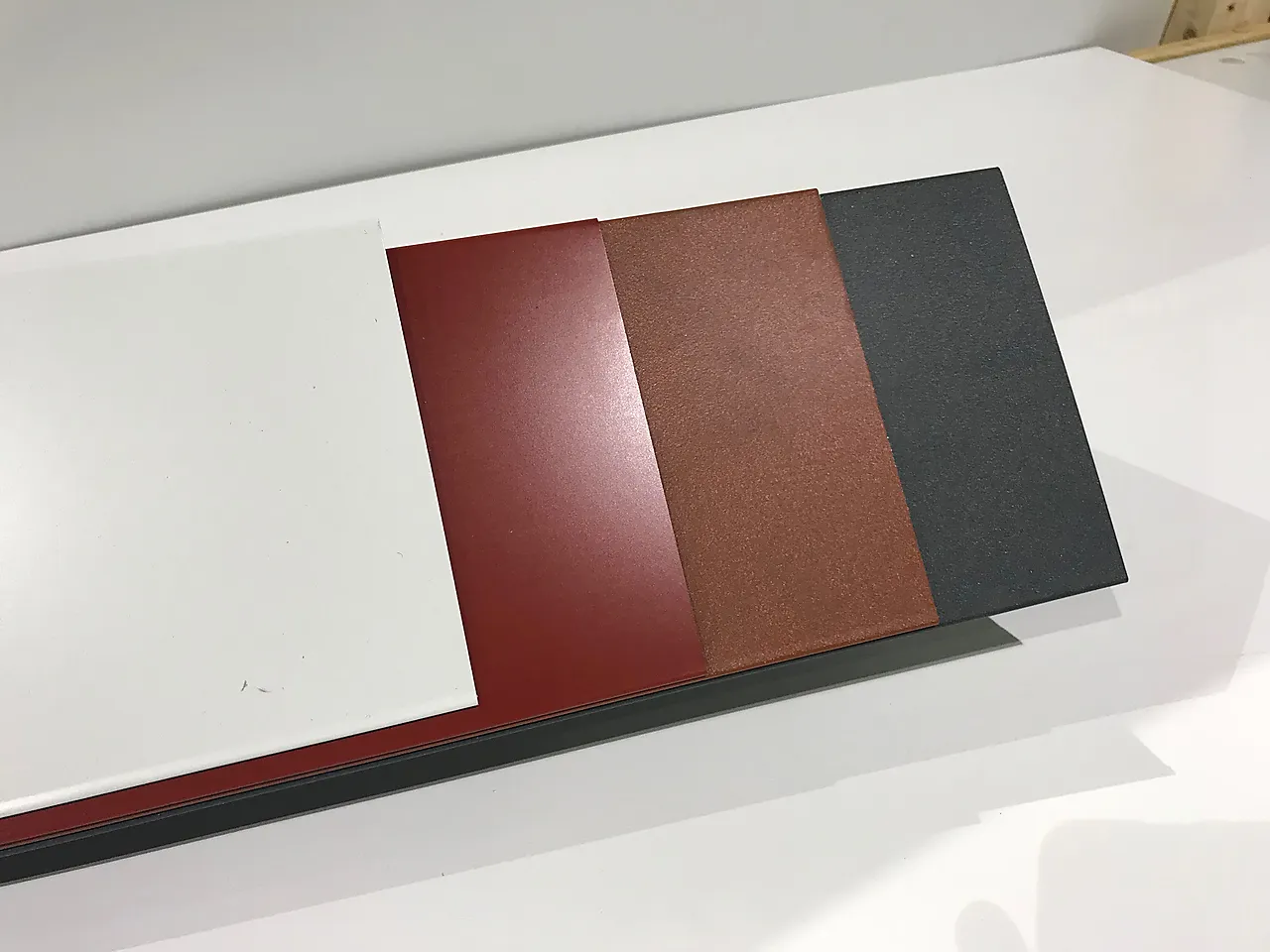 Hjørnebesl utv matt pu koksgrå alsvåg hjørnebeslag utv