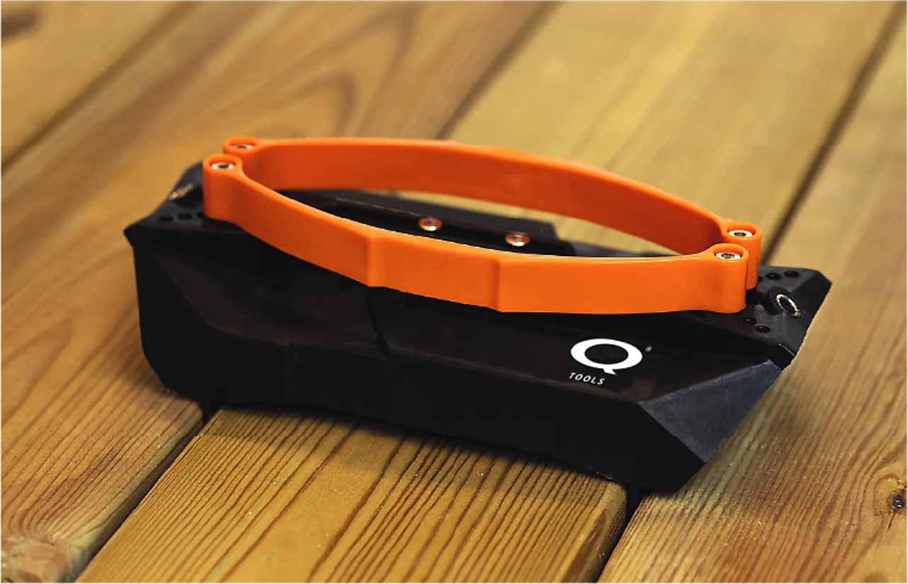 Terrasseverktøy for kantinnfestning av terrassebord