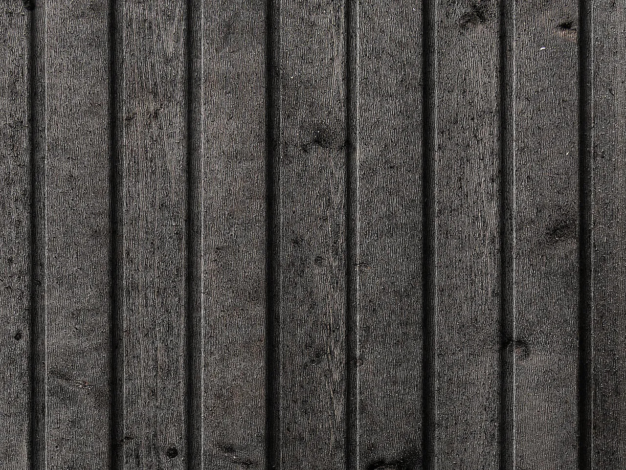 Gran 19x148  rett spor edelsort kledning dobbelfals rett