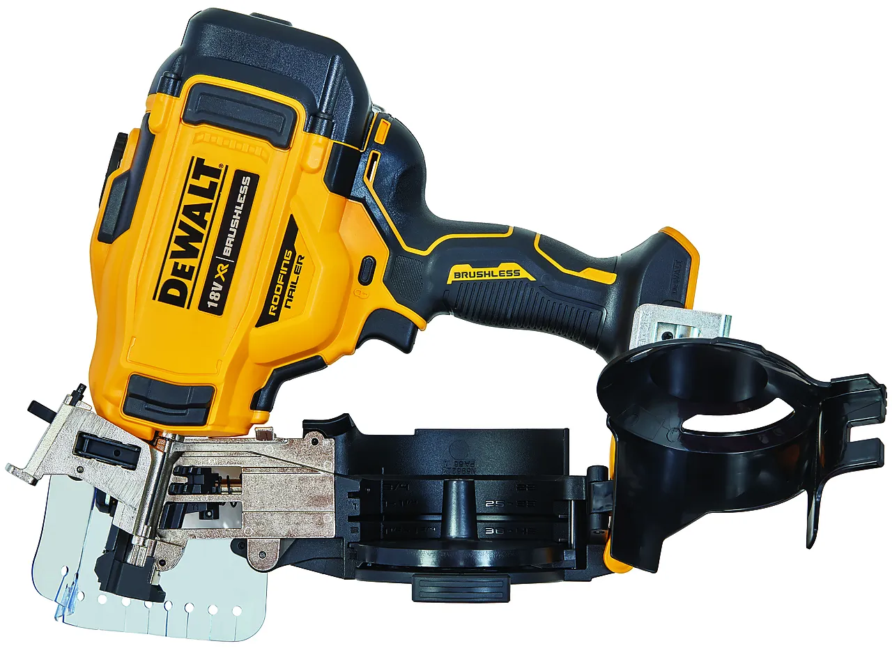 Spikerpistol 18 volt uten batteri takpapp i kartong Spikerpistol 18 volt uten batteri takpapp i kartong