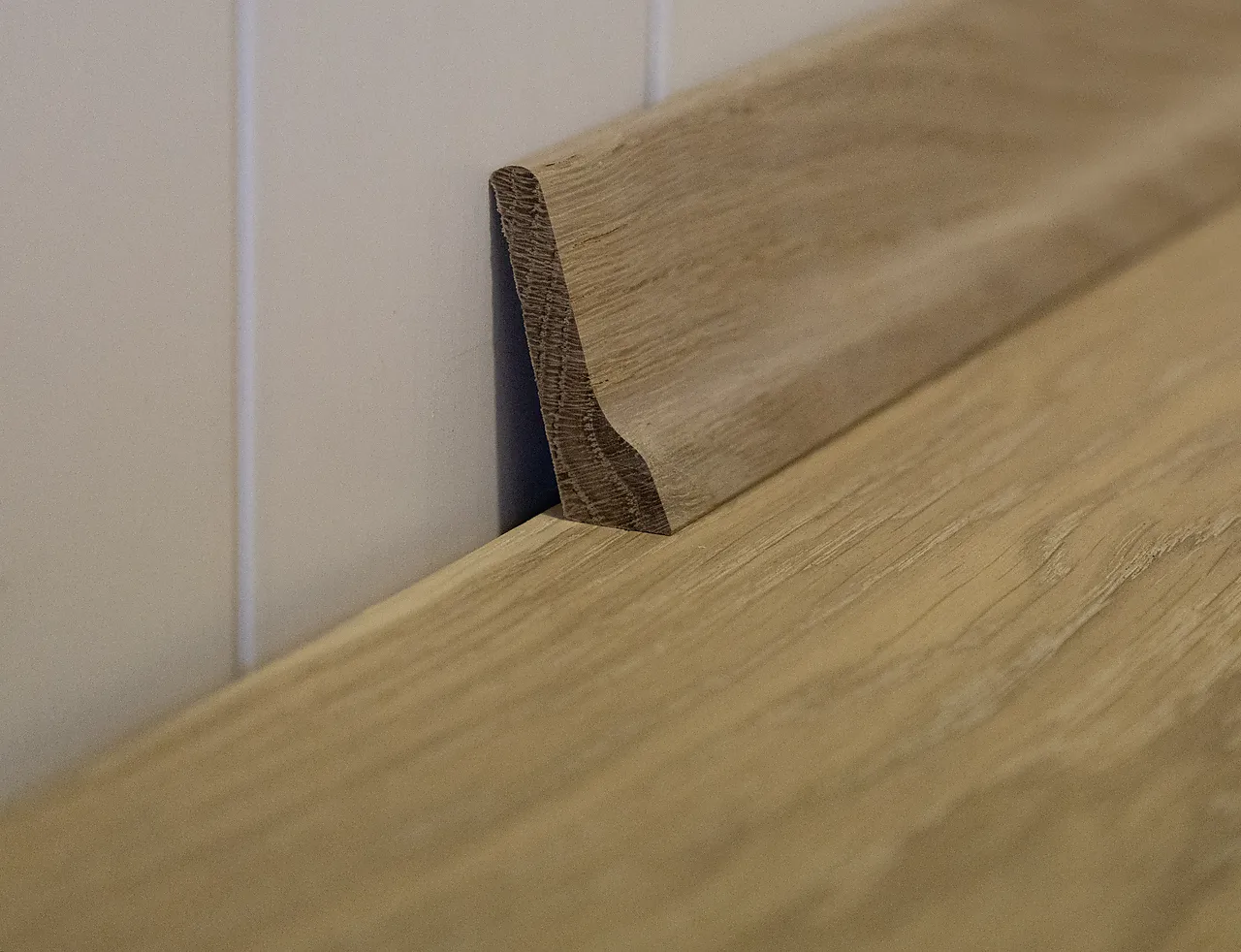 Eik 15x045 gulvlist ideal rund nese vanilla null - 15 - 2 - Miniatyr