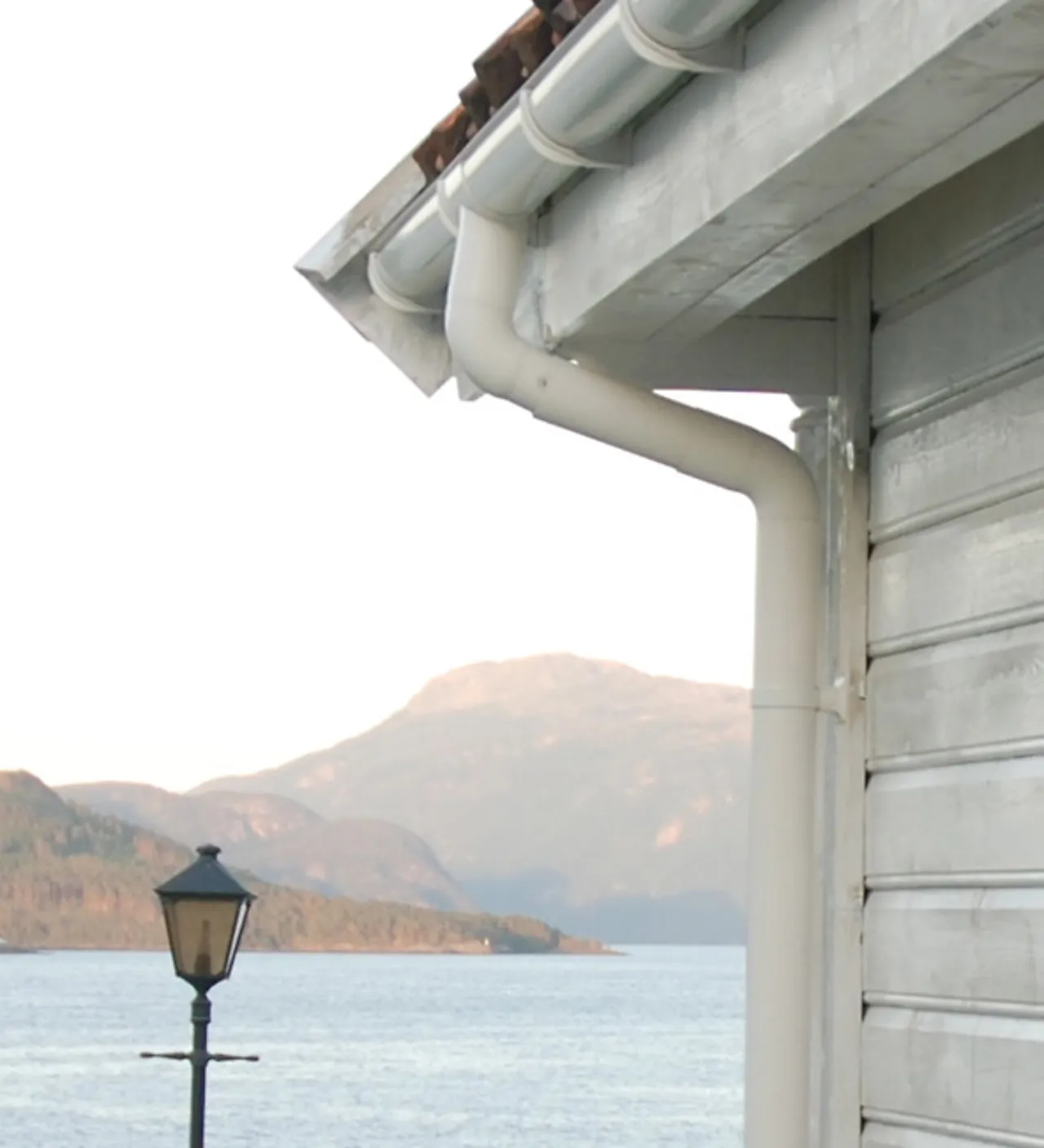 Bordtakbeslag C-180 hvit null - null - 3 - Miniatyr