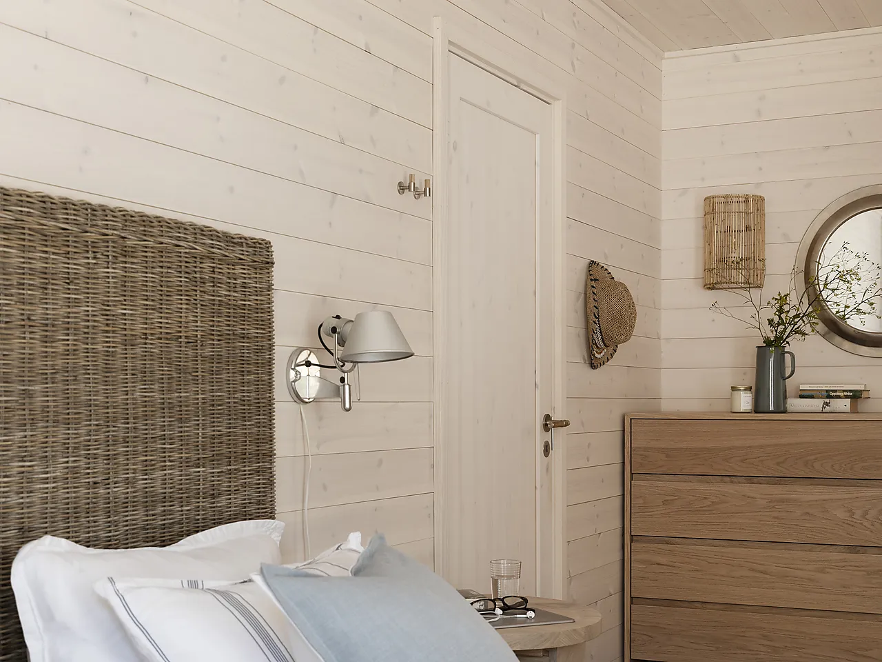 Gulvlist furu klassisk hvit S0500-N 15x56x4400 mm null - null - 3 - Miniatyr