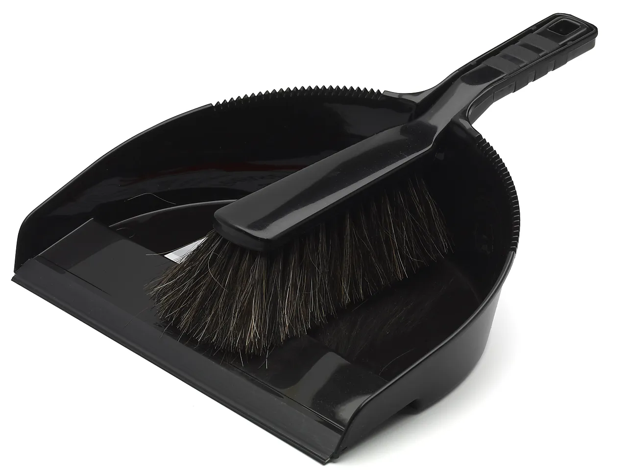 Feiesett sort med kort skaft