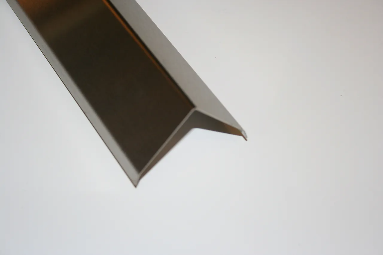 Hjørnelist 50x50 mm rustfri børstet 1,5 meter