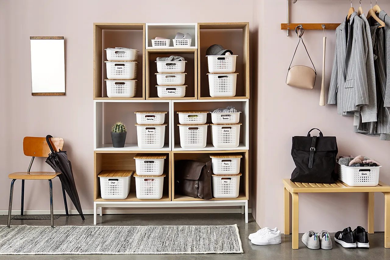 Kurv med luftehull 10 hvit 37x28x10 cm Kurv med luftehull 10 hvit 37x28x10 cm