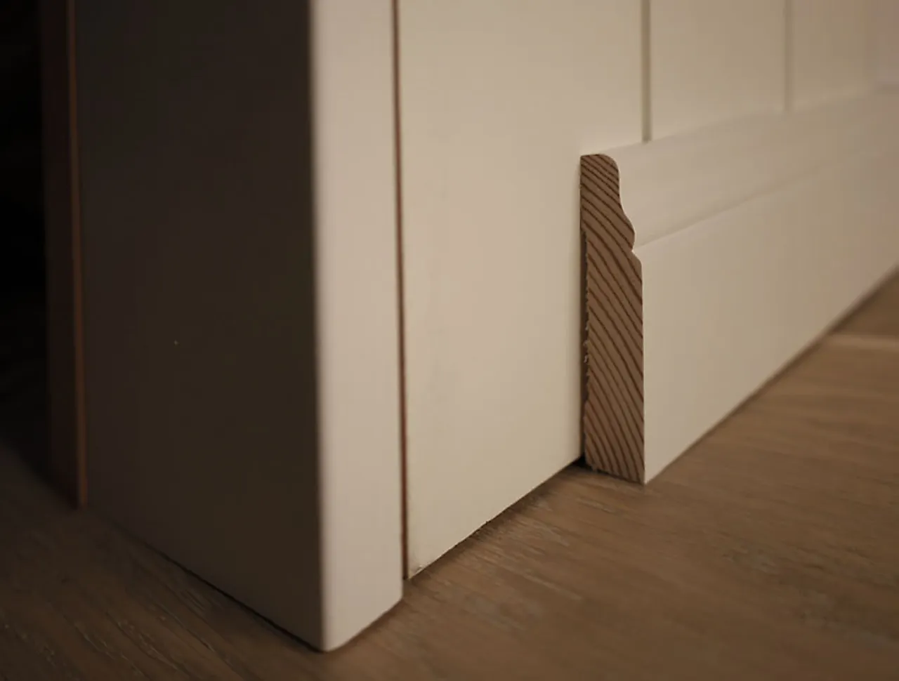 Gulvlist furu profilert CW253 hvit bomull S0502-Y 15x70x4400 mm null - null - 2 - Miniatyr