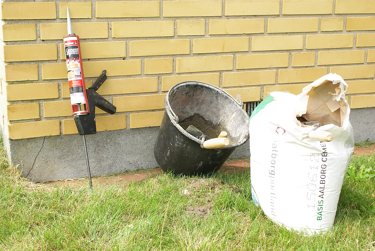 Cement Express grå 310 ml tube