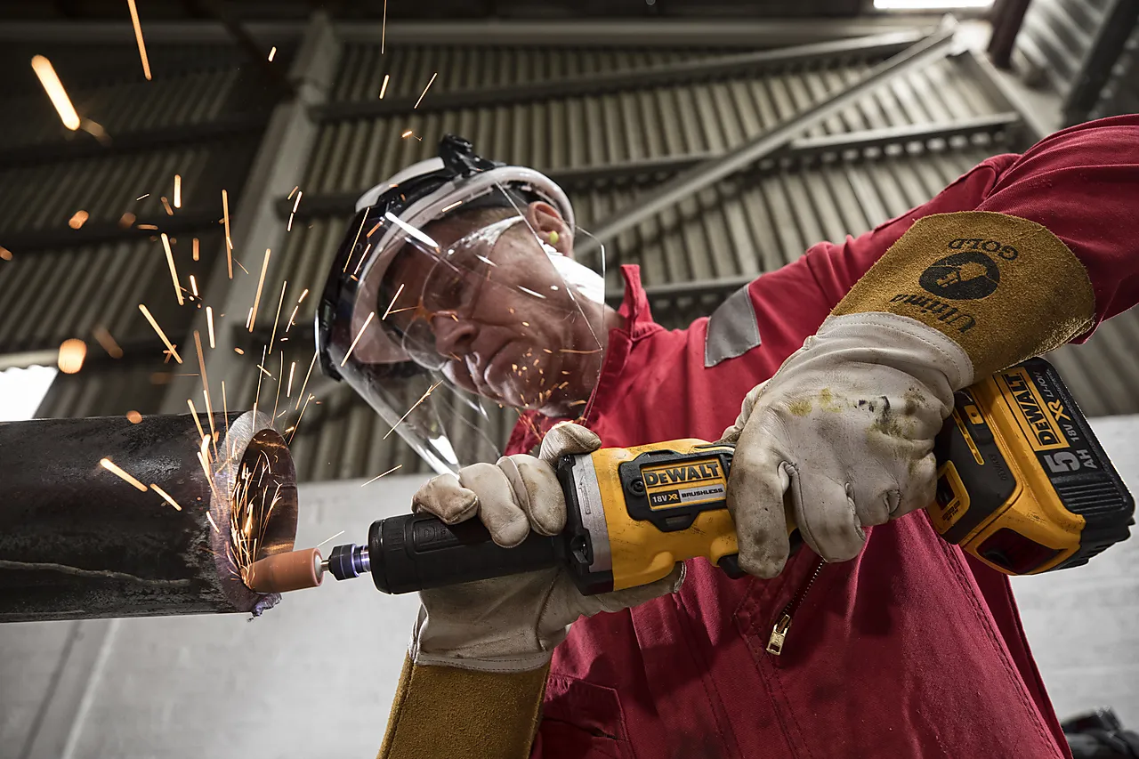 Rettsliper naken dcg426n variabel hastighet i kartong