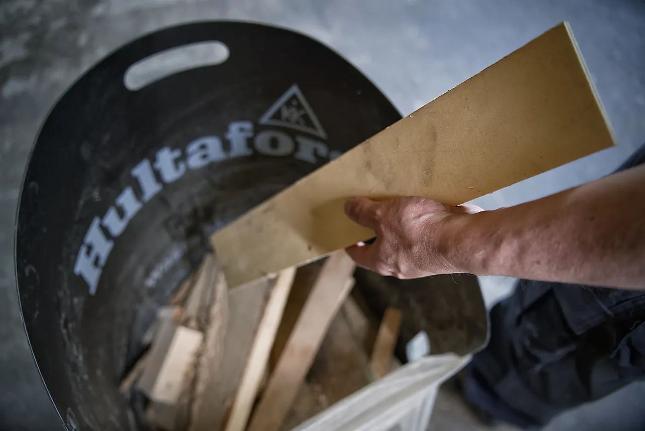 Søppelsekkholder resirkulert PP-plast 65-240 liter Søppelsekkholder resirkulert PP-plast 65-240 liter