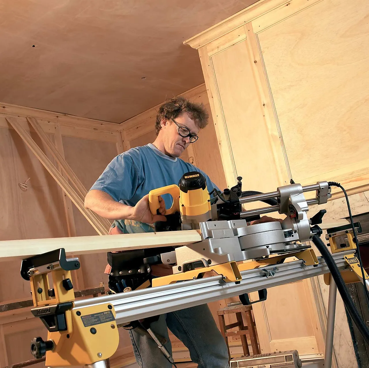 Kapp- og gjærsag 1600W DW712N-QS Kapp- og gjærsag 1600W DW712N-QS