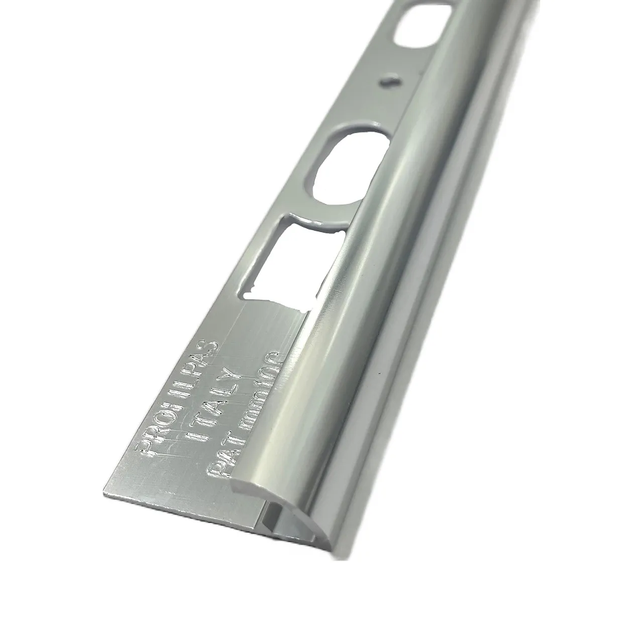 Hjørnelist alu krom pol 8mmx 270cm polert profilpas Hjørnelist alu krom pol 8mmx 270cm polert profilpas