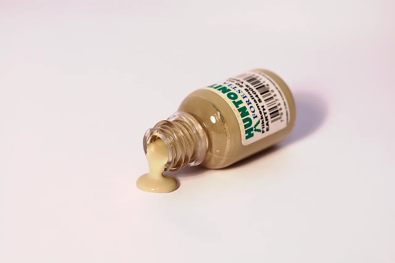 Huntonit flikkemaling earth 20ml flaske ncs s 4005-y20r