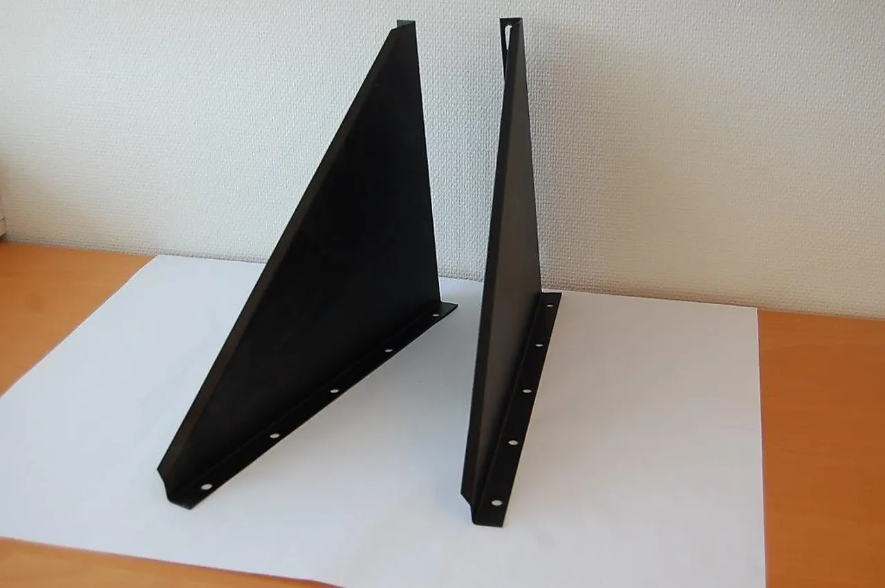 Veggkonsoll ø250 sort helisolert