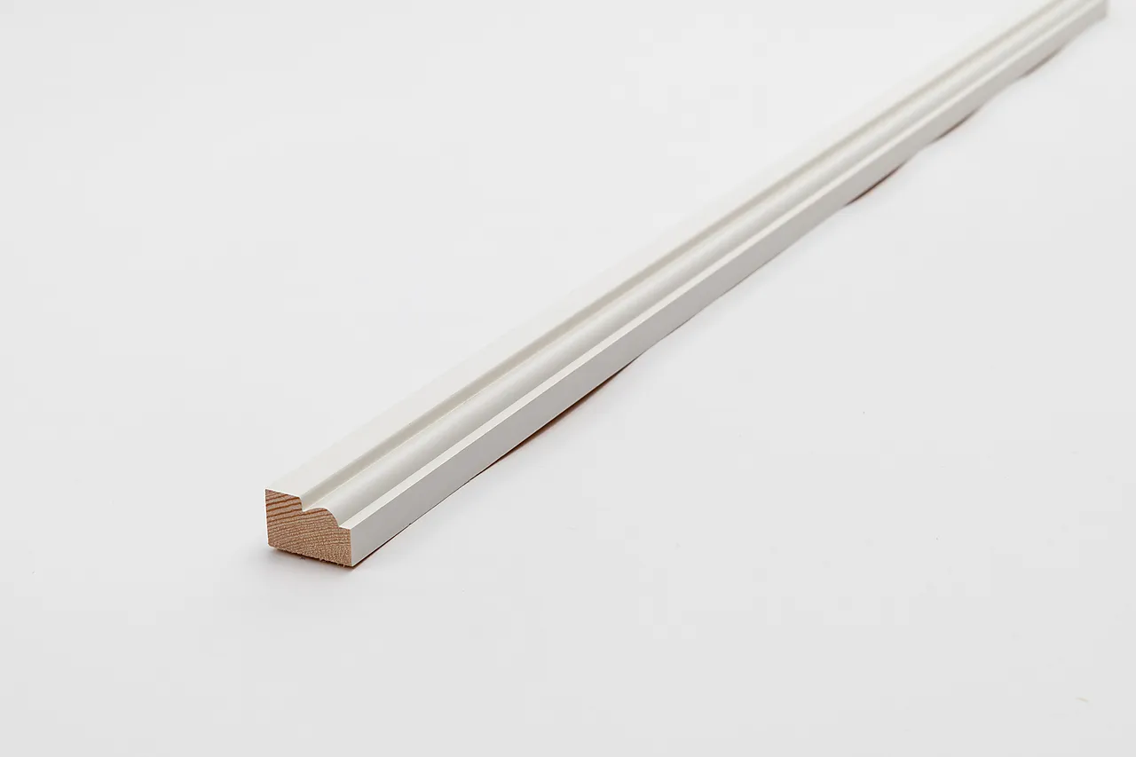 Furu 18x028 klemlist s17 utv malt 2 str hvit utv grunning mellomstrøk