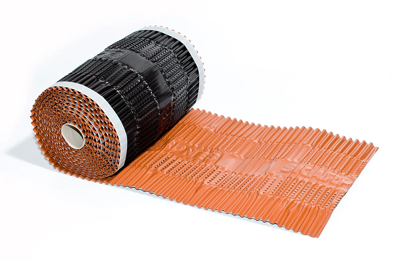 Møne/valmbånd på rull sort 5m skarpnes Møne/valmbånd på rull sort 5m skarpnes