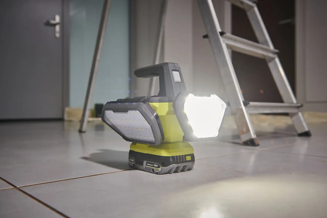 Arbeidslampe R18L360-0 u/ batteri null - null - 3 - Miniatyr