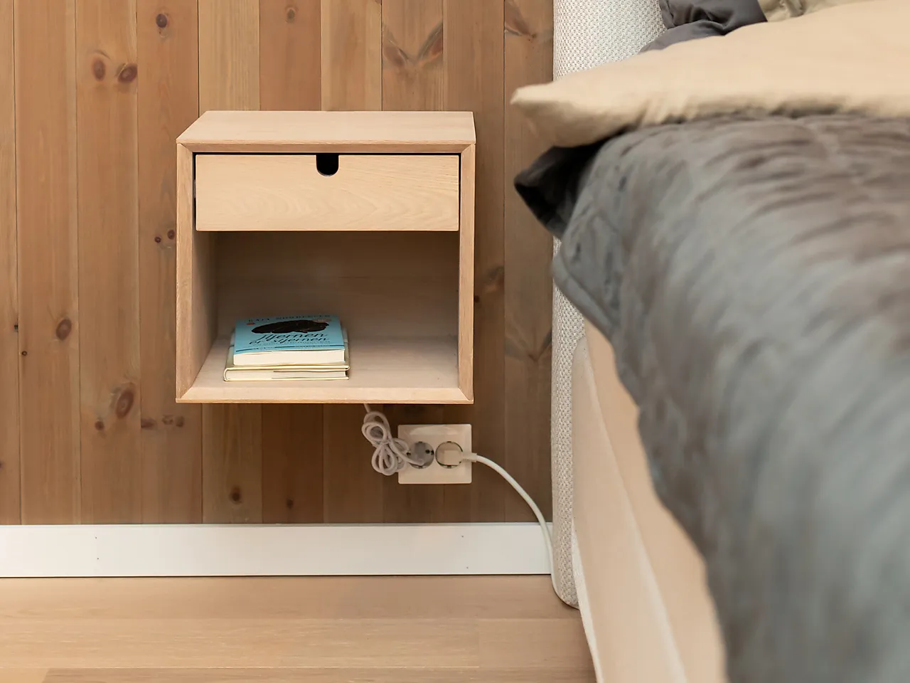 Gulvlist furu klassisk hvit S0500-N 15x56x4400 mm null - null - 2 - Miniatyr