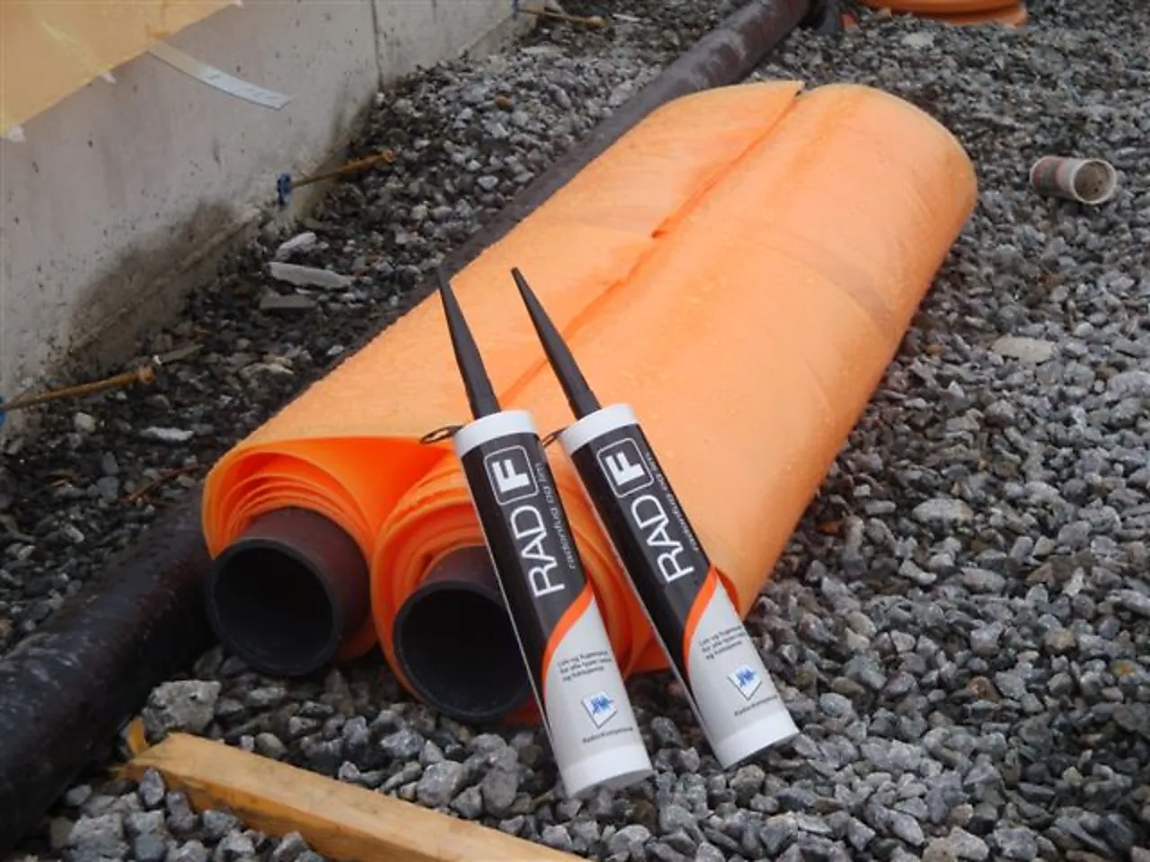 Rad F butylbasert fugemasse 300 ml