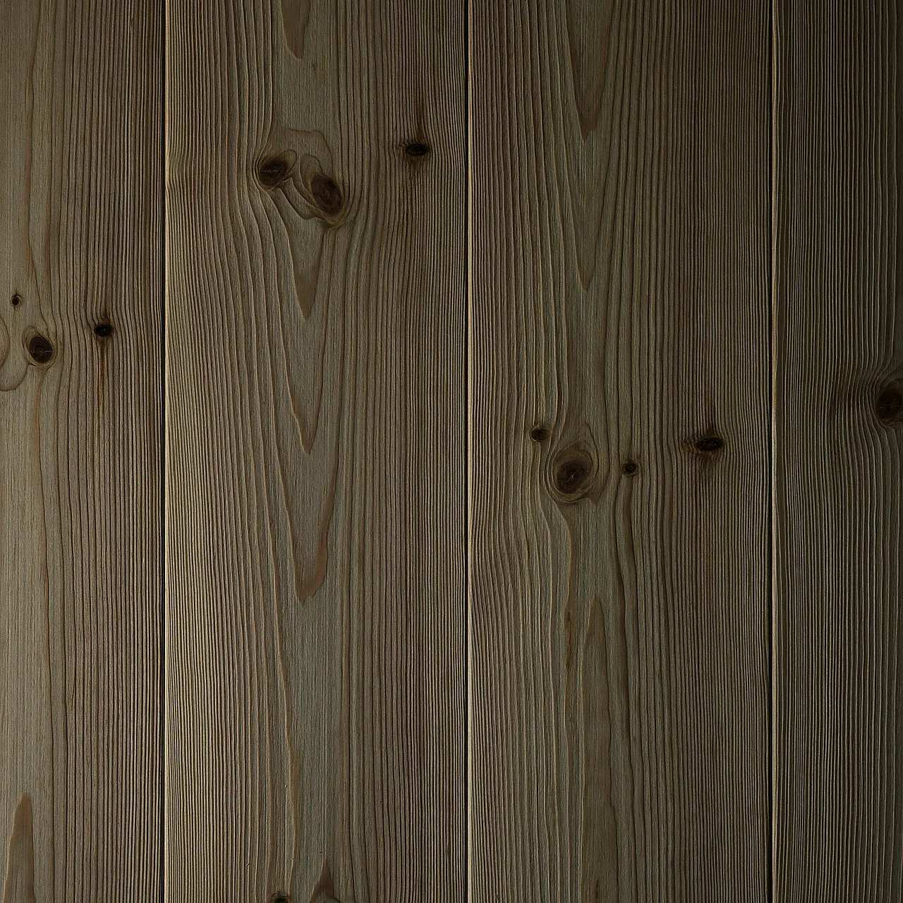 Furu 15x192 karat nat bør brun stabilpanel børstet og beiset