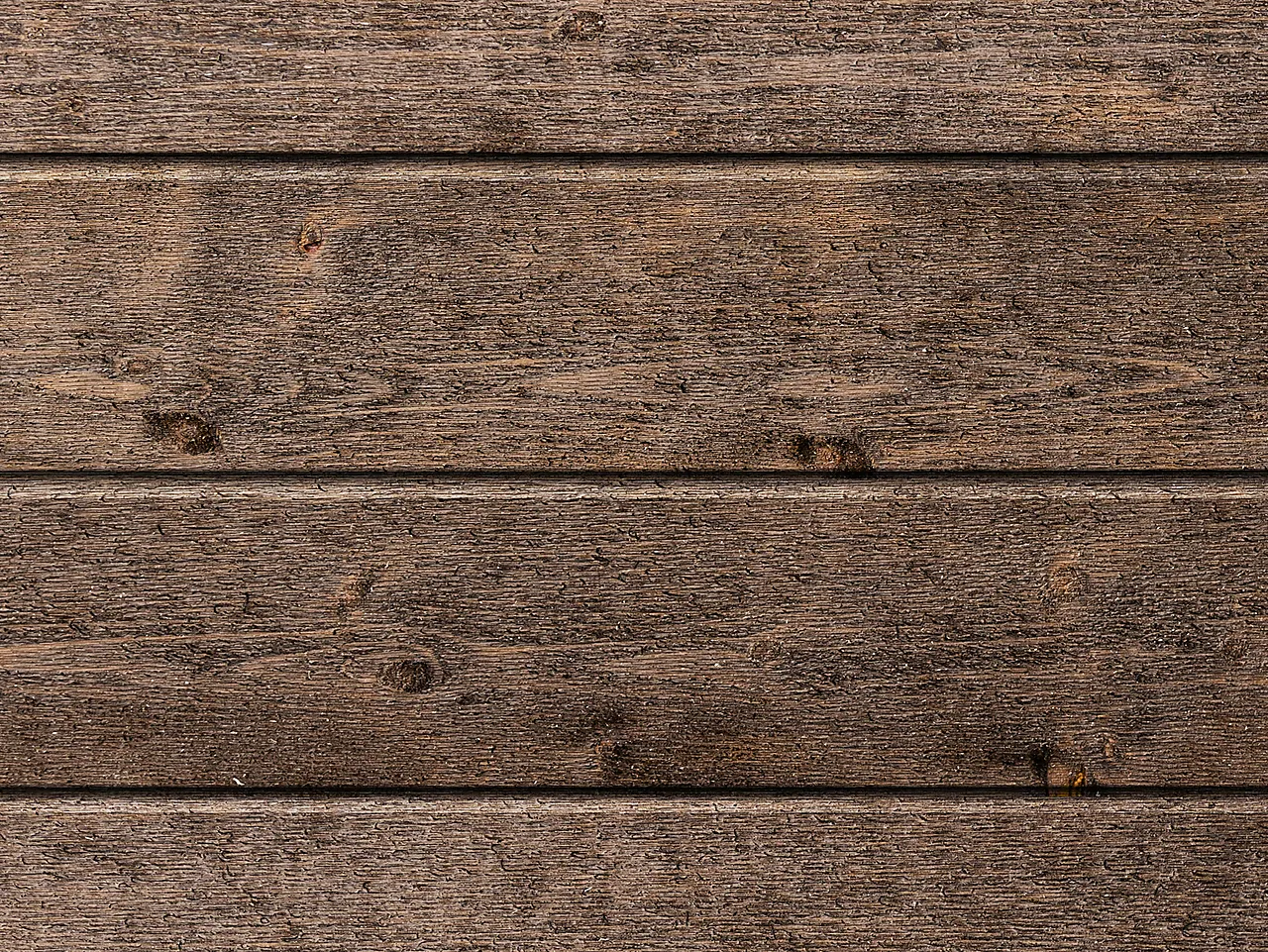 Gran 19x148  60 edelbrun mørk kledning dobbelfals 60 behubehandlet