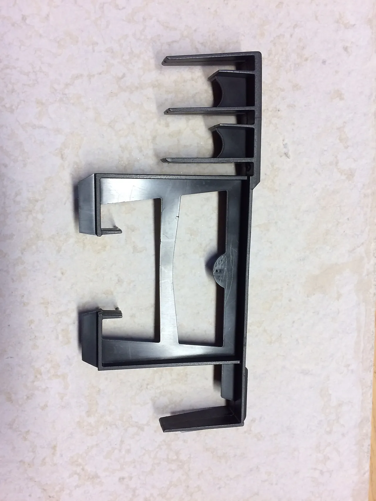 Ringmur festebeslag garasjeelement 82x190x15mm Ringmur festebeslag garasjeelement 82x190x15mm