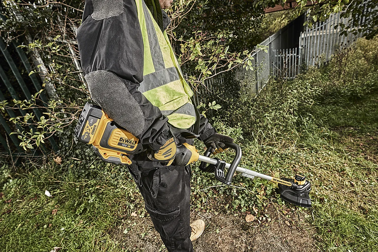 Gresstrimmer DCM561PBS 18V