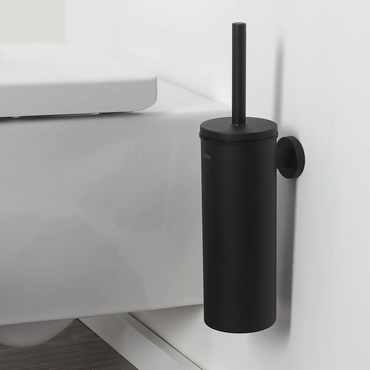 Toalettbørste vegg boston matt sort for veggmontering