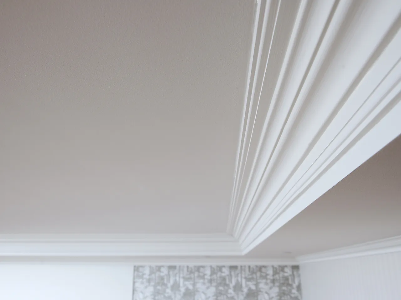 Taklist furu profilert antikk hvit bomull S0502-Y 21x95 mm null - null - 3 - Miniatyr