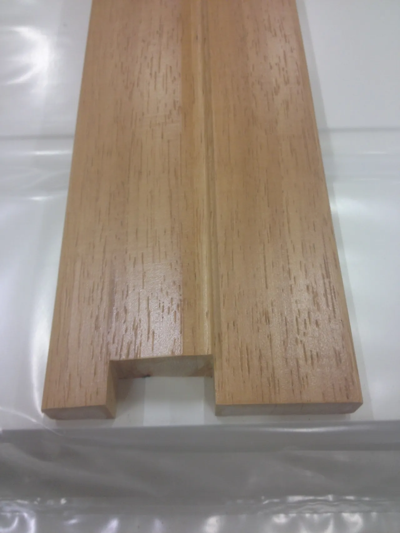 Terskel M7 lakkert eik standard profil 15x92 mm