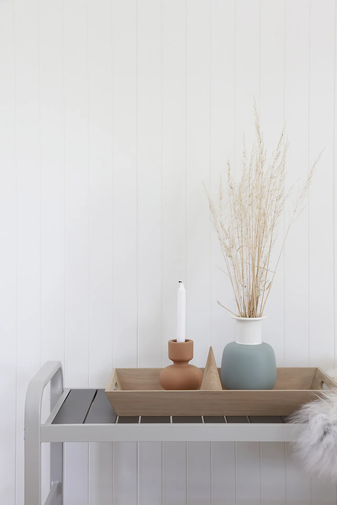 Trefib fas 8b 11x620x2740 hvit km ncs s 0502-y huntonit