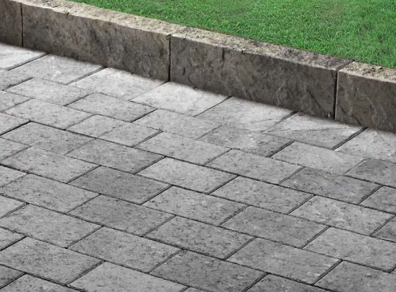 Kantstein relieff gx 50x10x18,5 cm Kantstein relieff gx 50x10x18,5 cm