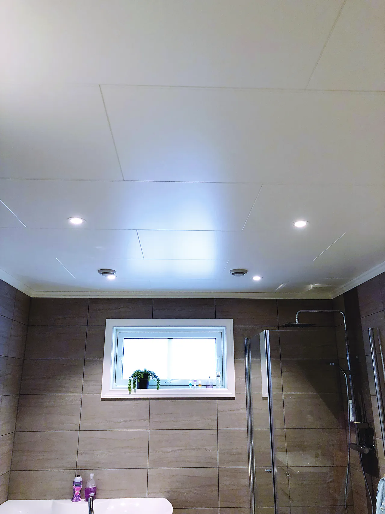 Trefiber takplate antikk hvit 11x620x1220 mm null - null - 3 - Miniatyr