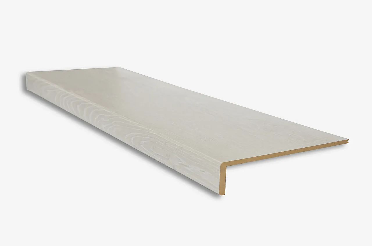 Trappetrinn Lasert Eik 56x380x1300 mm