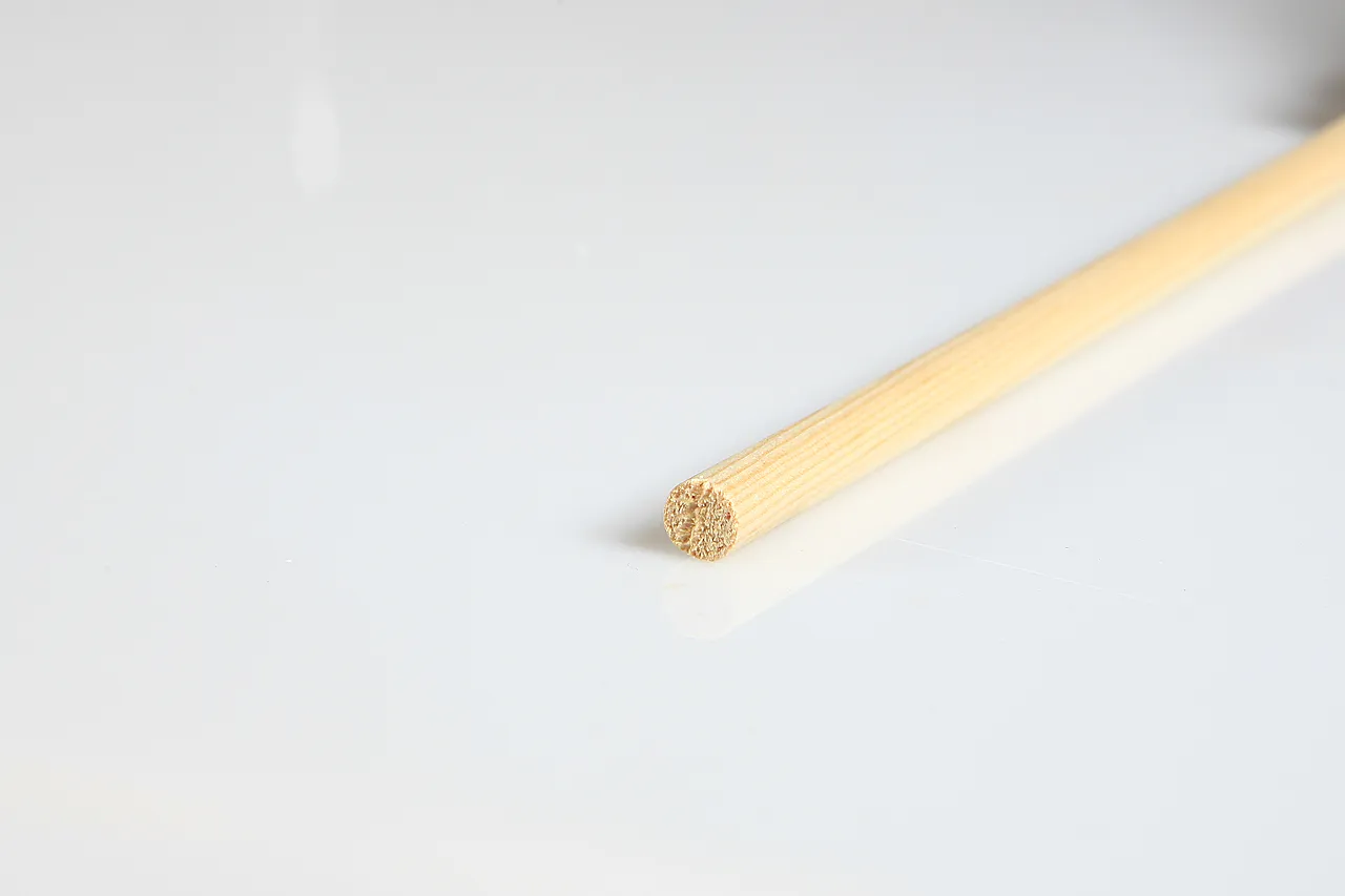 Rundstokk furu 9x9x2700 mm