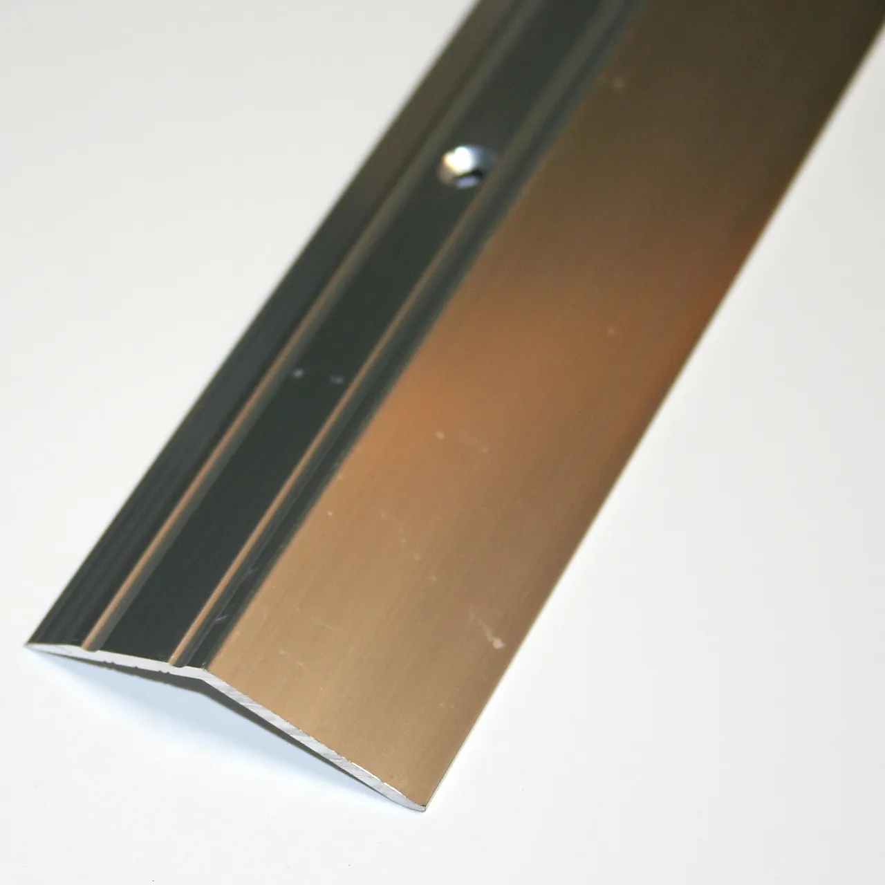 Nivålist nr7 1m sølv blank borret med skruer