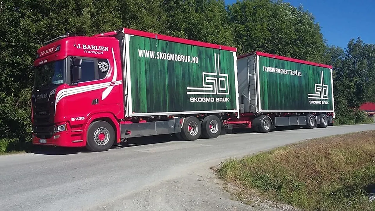 Furu  25x125 skurlast cu imp a uhøvlet skurlast cu impregnert kl a