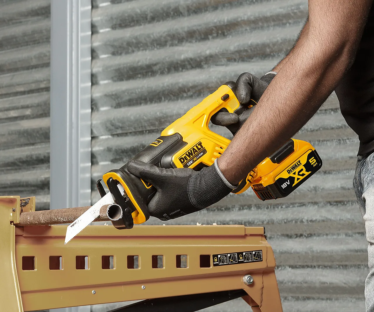 Bajonettsag uten batteri og lader 18 volt i kartong null - null - 2 - Miniatyr