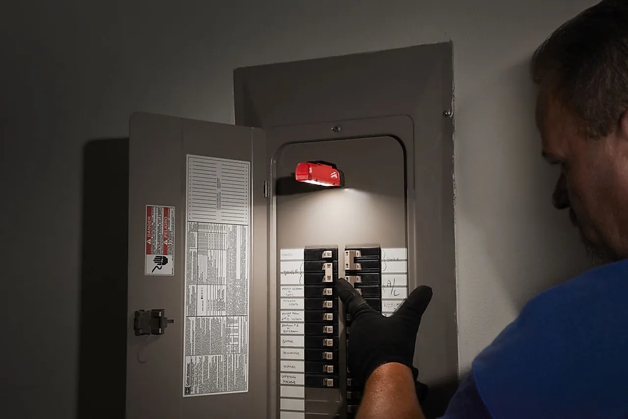 Detaljbelysning fl-led milwaukee