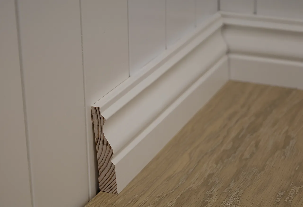 Gulvlist furu profilert CW250 hvit bomull S0502-Y 21x95x4400 mm null - null - 2 - Miniatyr