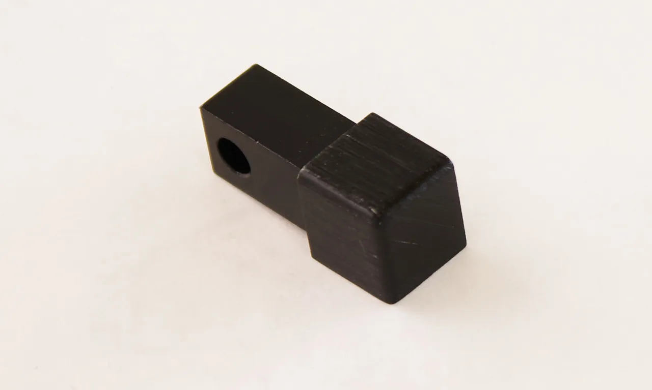 Hjørne firka børs sort alu 10mm