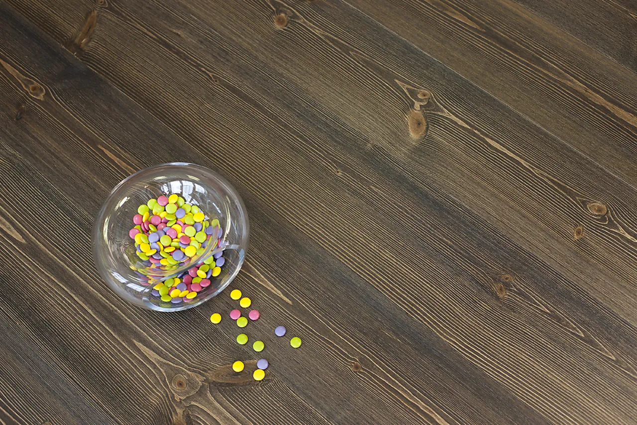 Gulv furu 20x142 børstet etna