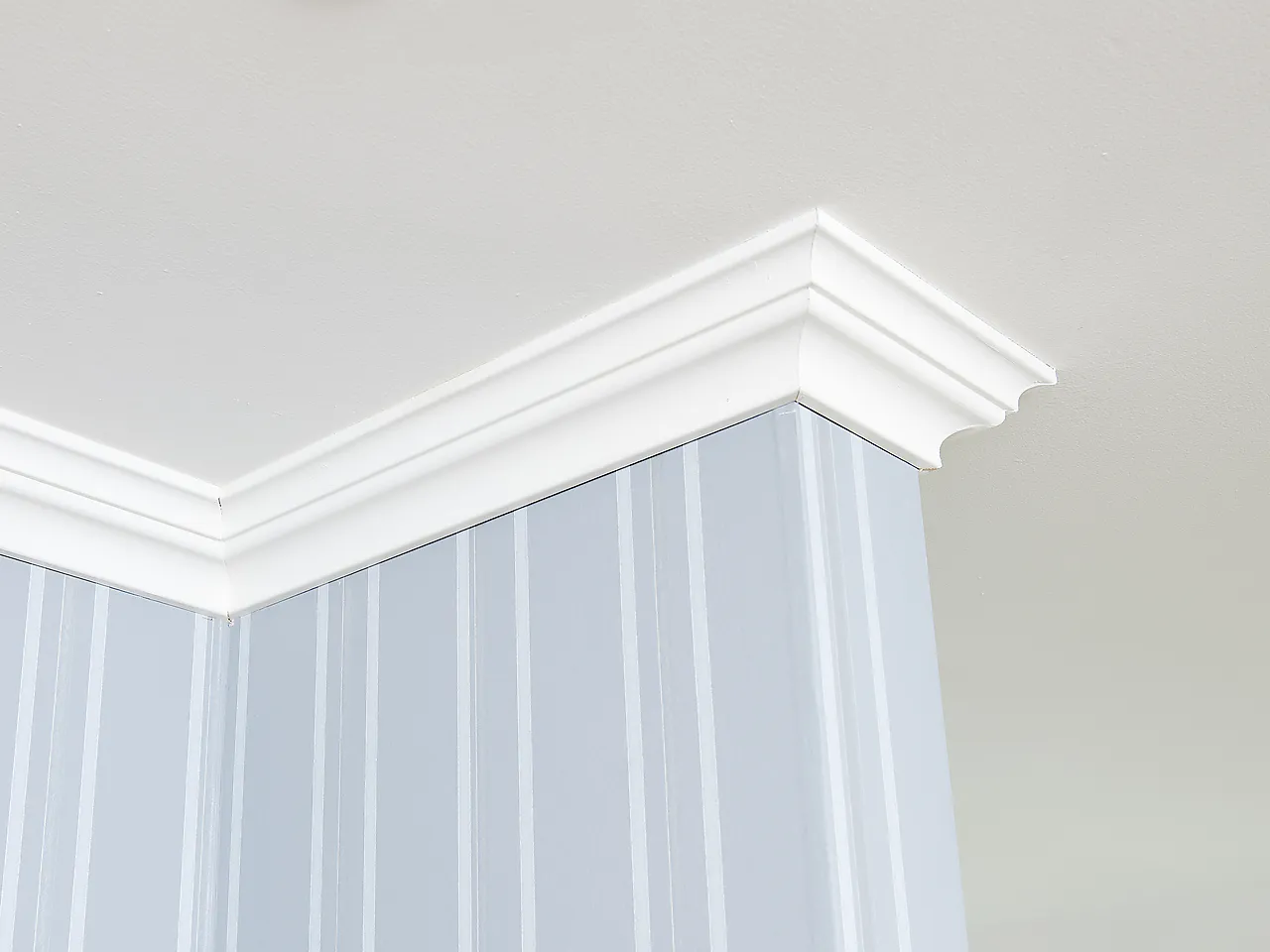 Taklist furu profilert antikk hvit bomull S0502-Y 21x95 mm null - null - 2 - Miniatyr